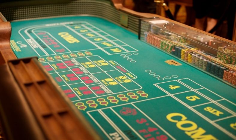 Dados online con dinero real