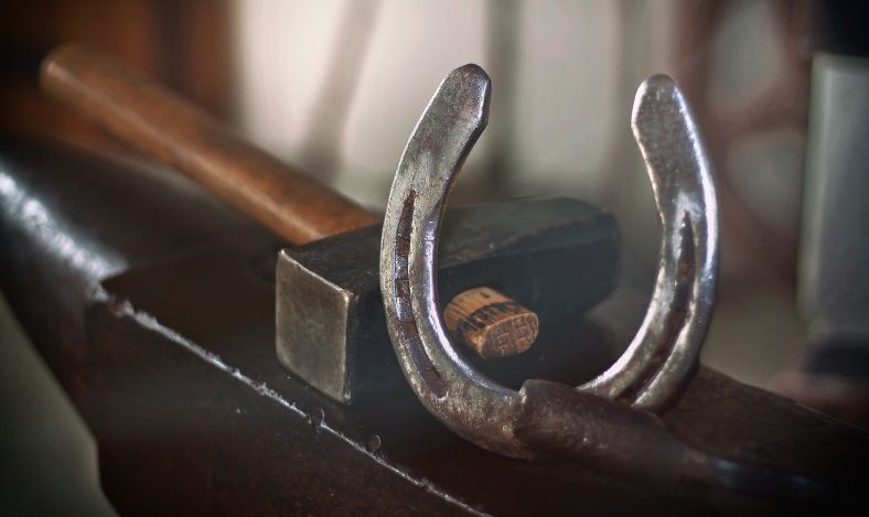 La herradura: símbolo de suerte y riqueza