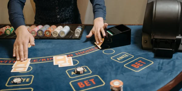 Cómo Jugar un 17 Duro y un 17 Blando en el Blackjack (1)